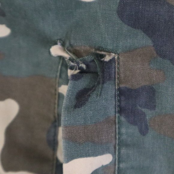 Vintage Akademiks Military Vest Mens L Green Camo AKDMKS Graphic Cotton Blend - Picture 6 of 10